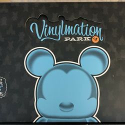 Disney Park 4 Vinylmation Case 