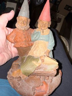 Tom Clark Gnomes First Smile - by Cairn Studios