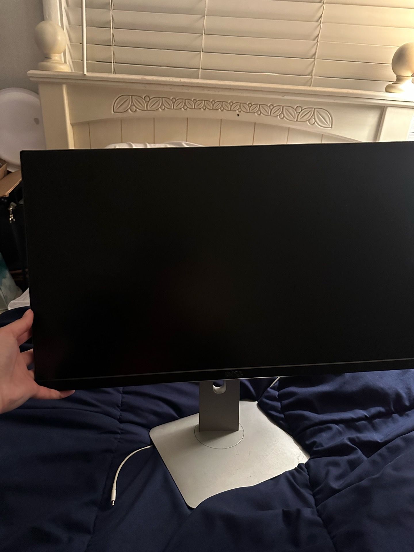 Dell UltraSharp U2414H 24in 60hz 1920x1080 Monitor Slim Bezel,Pristine Condition