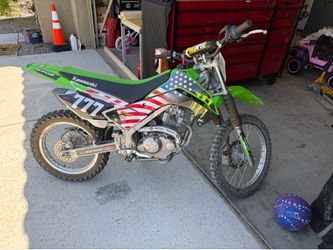 2019 KLX140L