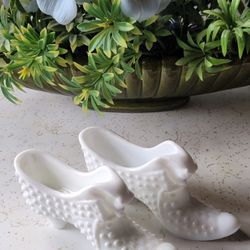 Vintage Fenton Cat Head Slipper Hobnail Milk Glass Shoe 5"
