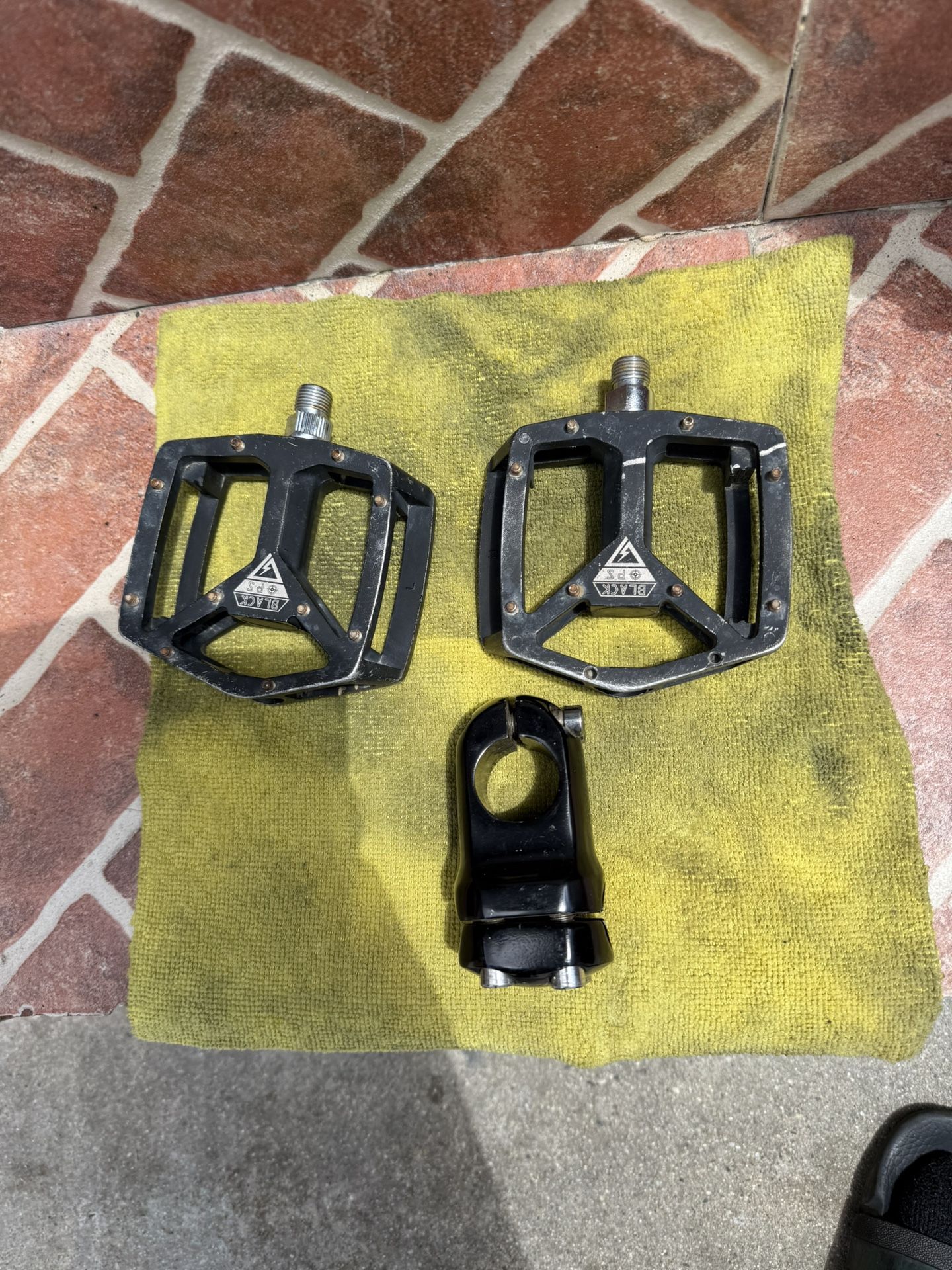 black ops pedals and stem bundle
