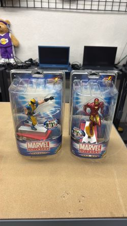 Marvel Universe Wolverine & Iron Man Figurines Series 1