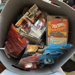 huge bin of random hot wheels