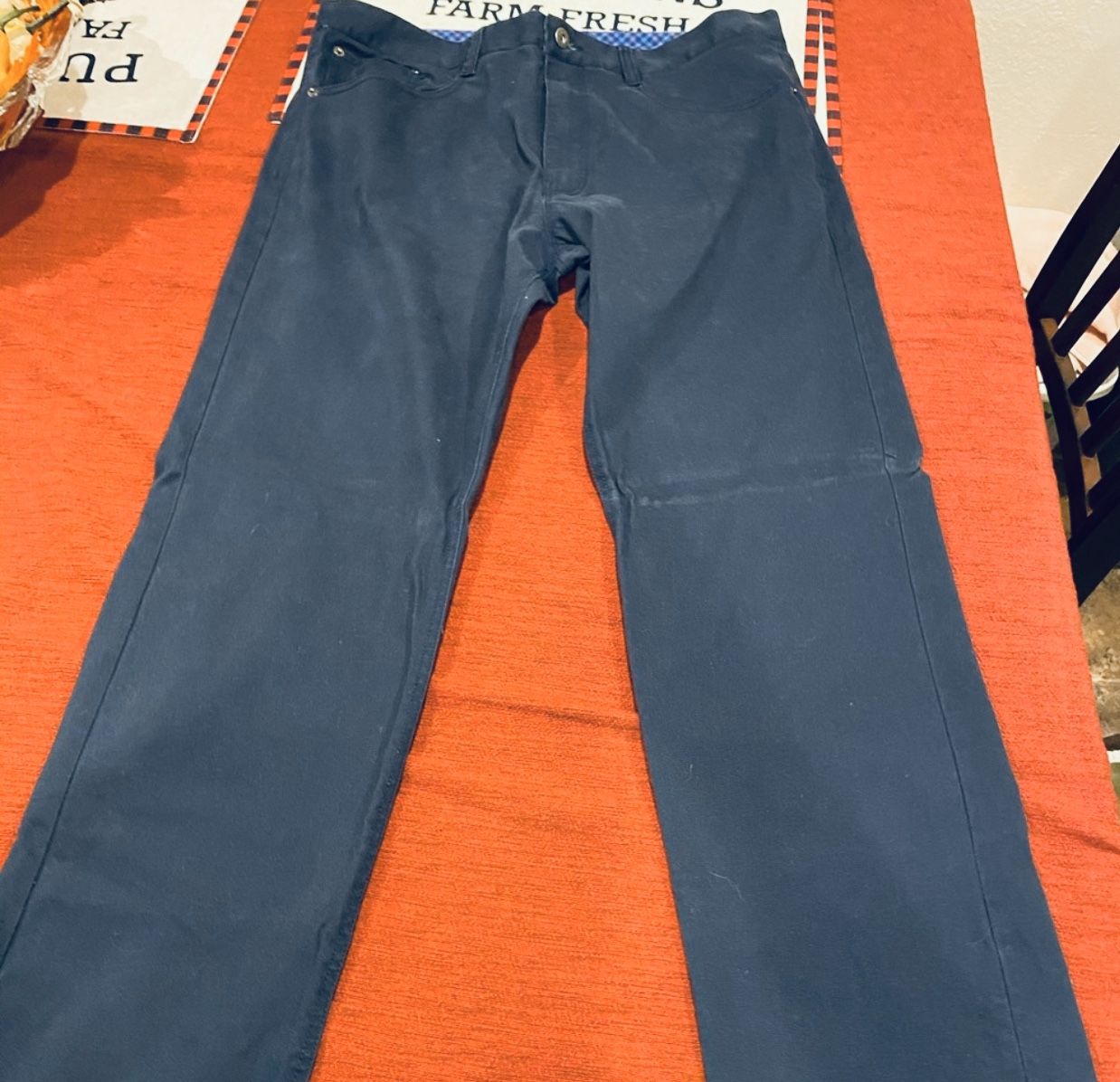 Pair of Men's Society of Threads Pants Size: 34 x 32 Pick up
