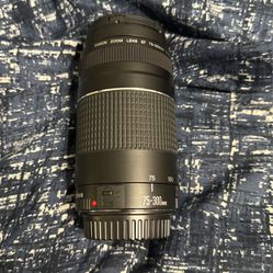 Cannon Zoom Lens EF 75-300mm With Extras