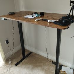 Adjustable Standing Table 
