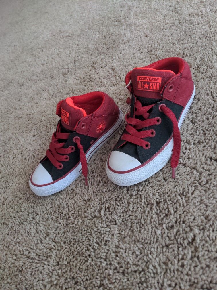 Converse Black And Red Sneakers