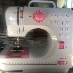 Beginner Sewing Machine 