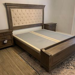 $10 Down finance Bedroom Set Queen Bed King Bed chest and mattres Bunk Bed vanity set Dining Set Dining table