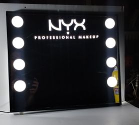 Awesome NYX MUA Lighted Vanity Mirror!!