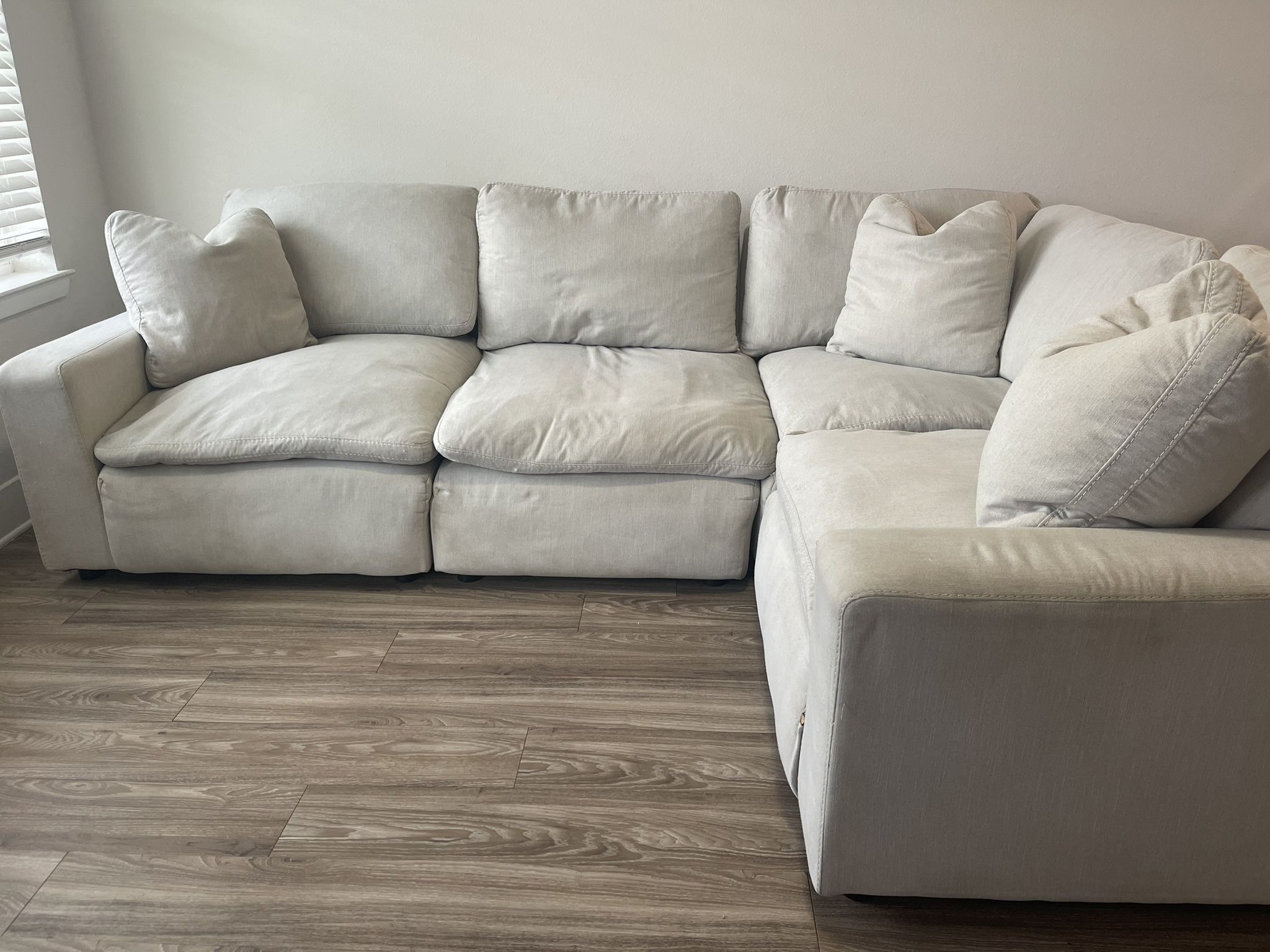 Couch sectional for Sale in Kissimmee, FL OfferUp