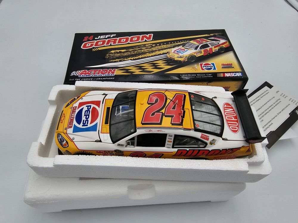 RARE 2009 JEFF GORDON #24 PEPSI CHALLENGER RETRO 1:24 ACTION #4 NEW W BOX SCREWD