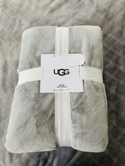 UGG Novah luxury Blanket Queen size grey