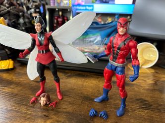 Marvel Legends Wasp and Giant-Man Action Figures