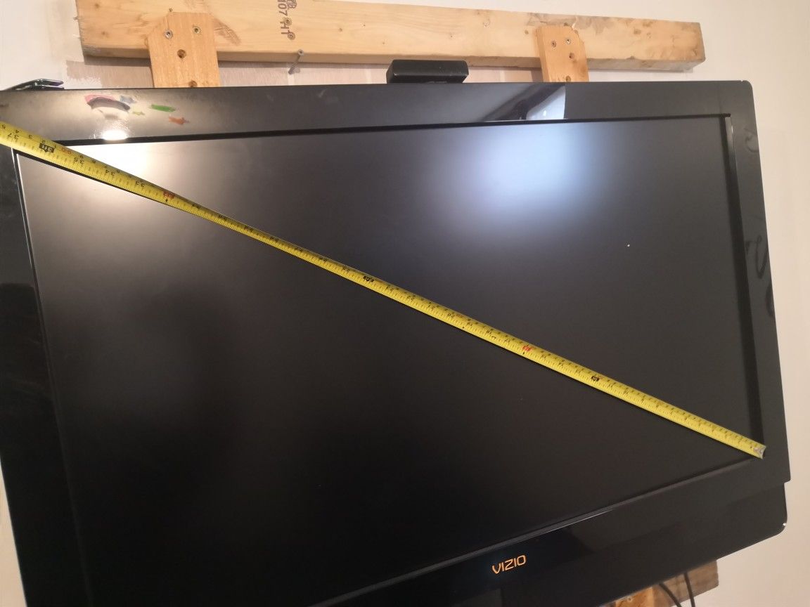 3 Tv's