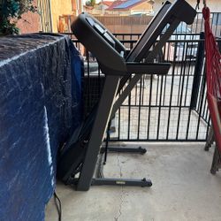 Horizon Fitness Runner
