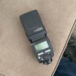 Yongnuo Speedlite YN685