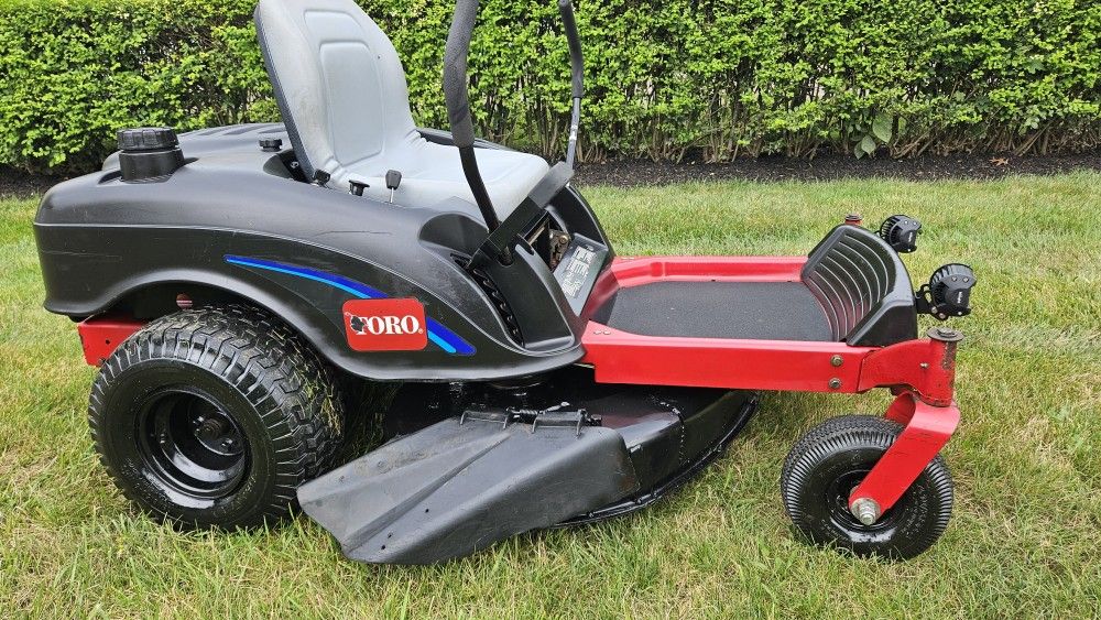 Used Toro Timecutter 1742Z Zero Turn Riding Mower 17.5HP Briggs & Stratton 42" Cutting Deck
