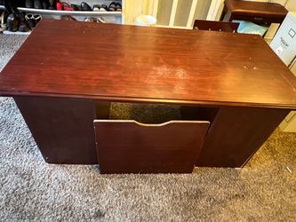 Mohagni solid wood exacutive office desk