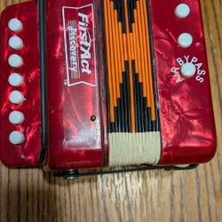 First Act Accordion Vintage Red And White Discovery Musical Instrument 