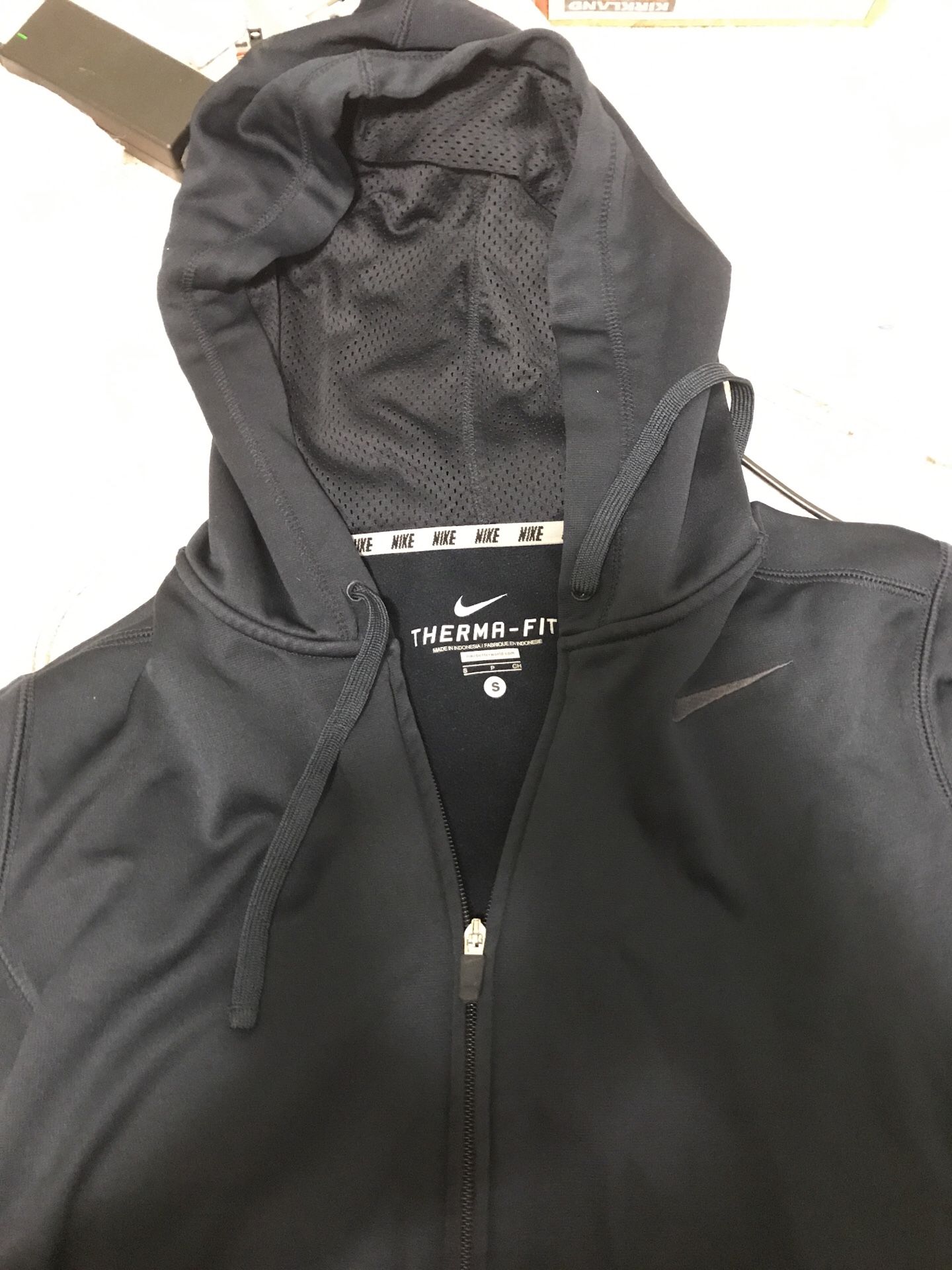 Nike therma-fit hoodie
