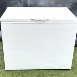 Working Frigidaire Chest Freezer 