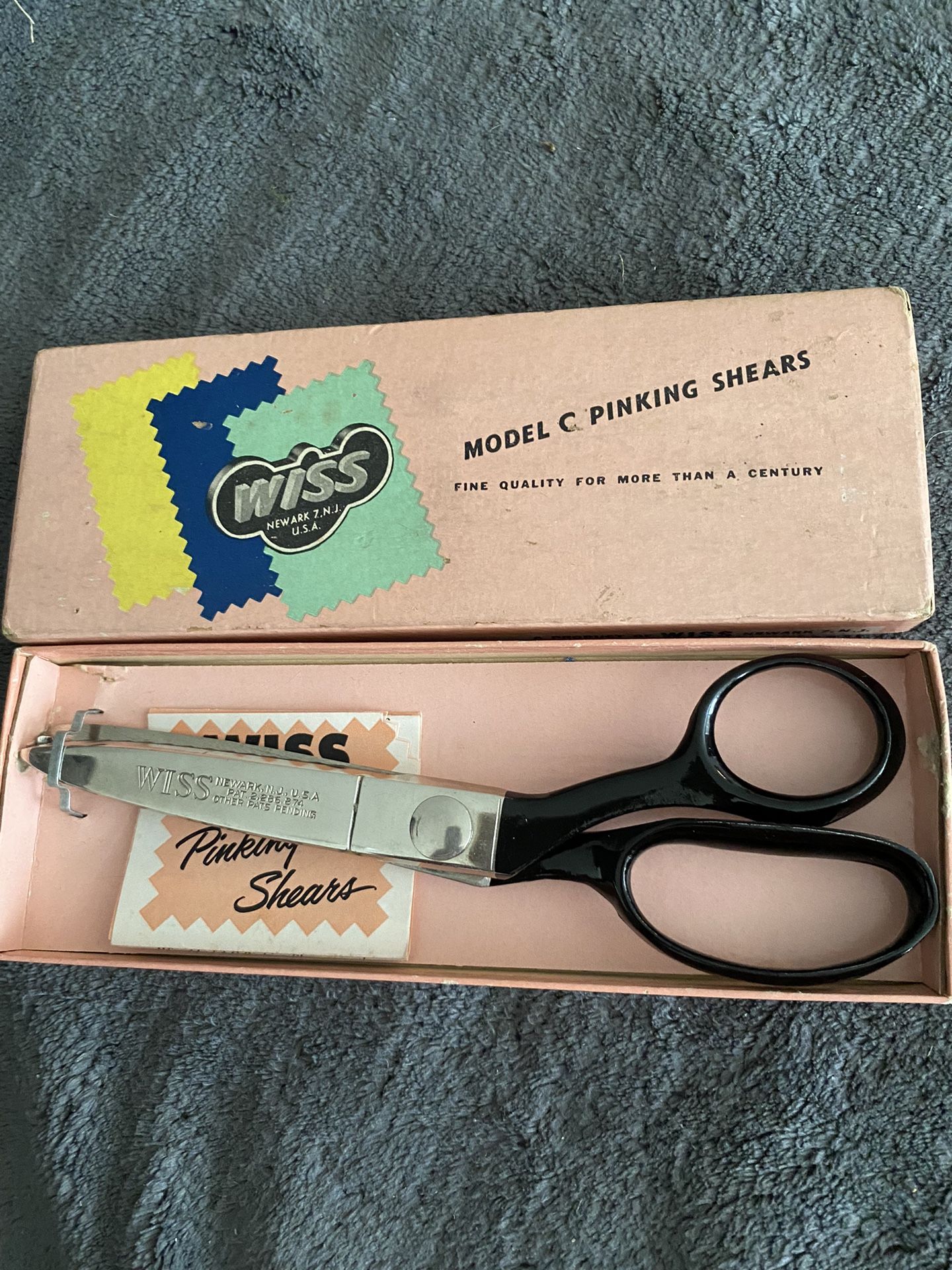 Vintage Wiss Pinking Shears with box