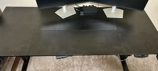 Adjustable Working Desk