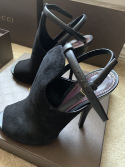 Gucci high heel shoes