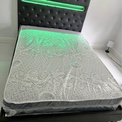 Queen Size Bed - Cama tamaño Queen 