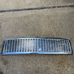 94+2001 Dodge Ram Grill