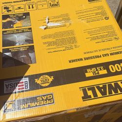 Dewalt 3400 PS 2.5 gpm Gas Powered Cold Water Pressure Washer