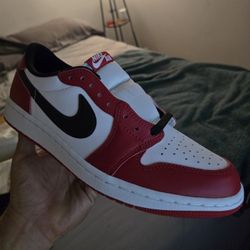 Jordan 1 Low Chicago 