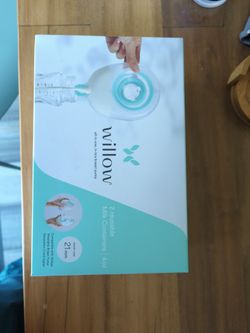 Willow Reusable Milk Container Unused