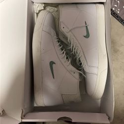 Nike SB Blazer Mid Size 14 30$