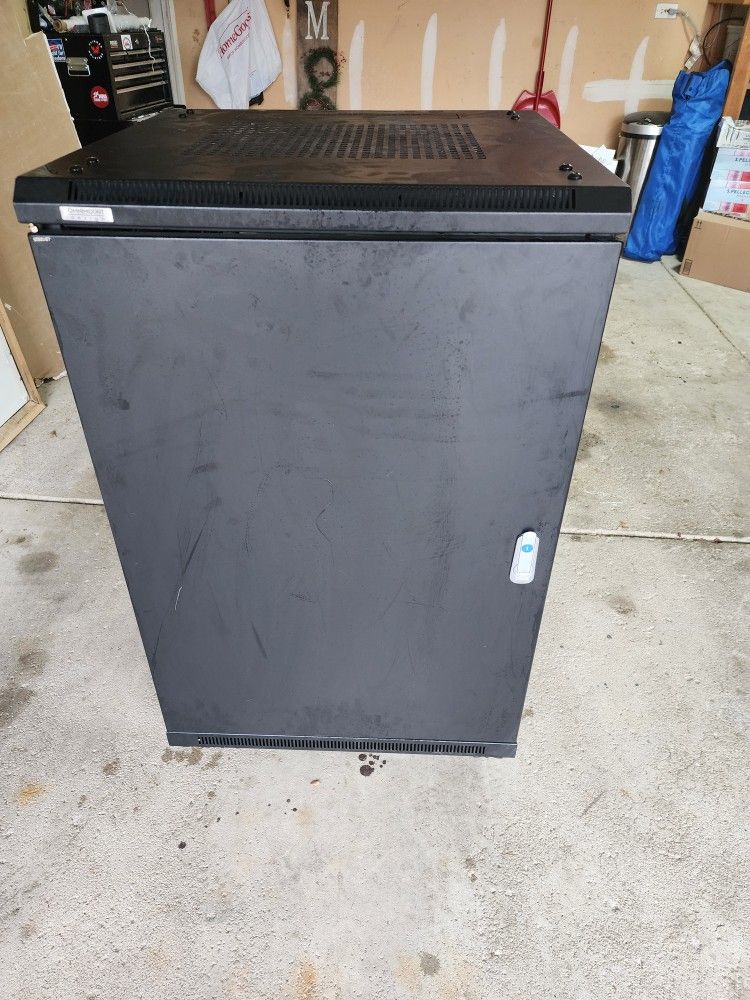 Omnimount AV Rack System RE18