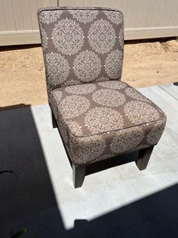 Cloth chair