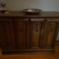 Small console cabinet/table