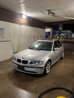 2004 BMW 325i