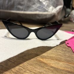 Vintage Cat Eye Sunglasses 