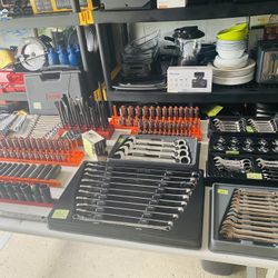 Virtual Garage Sale - Mechanic Tools & Tool Boxes. Priced From $9-3800