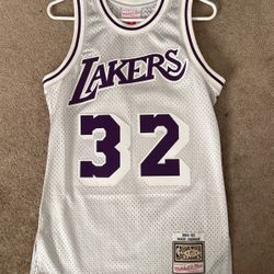 Magic Johnson Jersey 