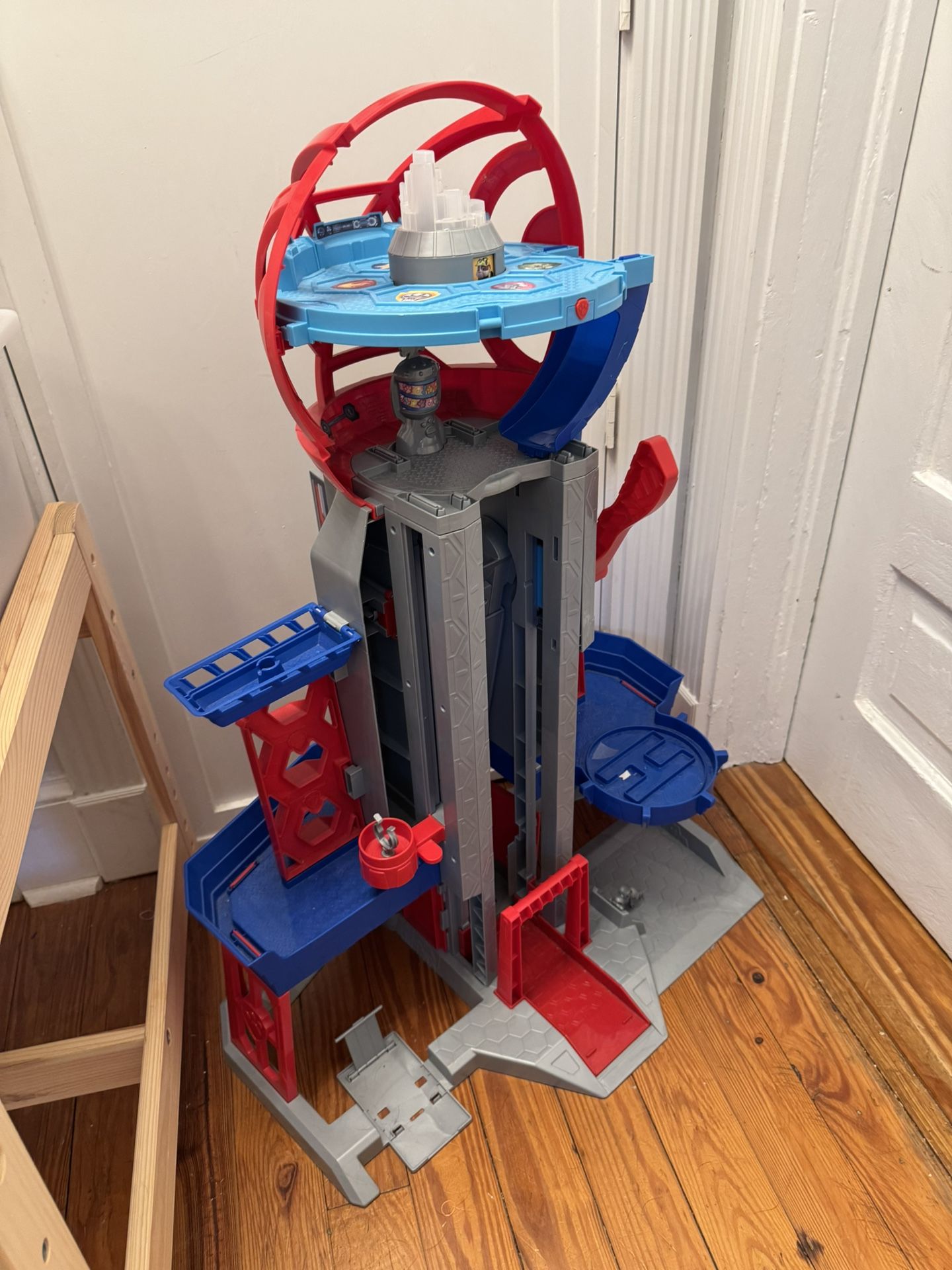 Paw patrol ultimate city move Out tower