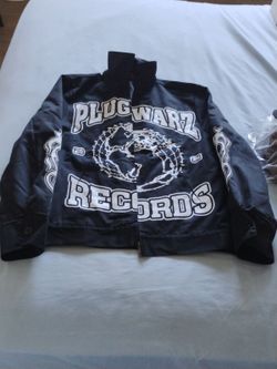 Plug warz jacket size small
