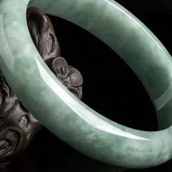 Beautiful Jade bracelet 