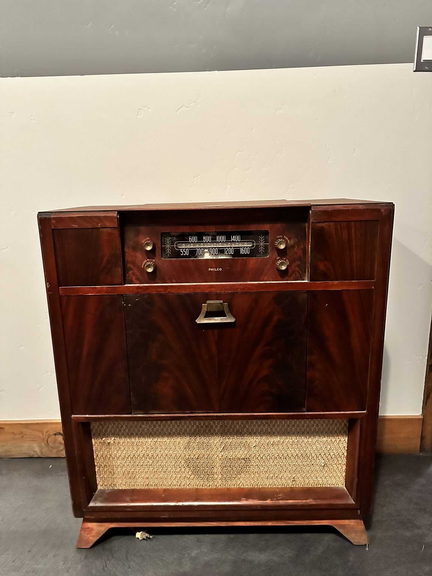 Antique Philco Radio Cabinet