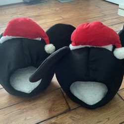 Official Mickey Mouse Christmas Dome Pet Bed