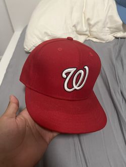 fitted hat