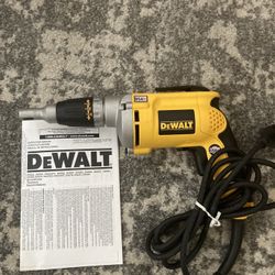 FOR SALE BRAND NEW DEWALT DRYWALL SCREW GUN 